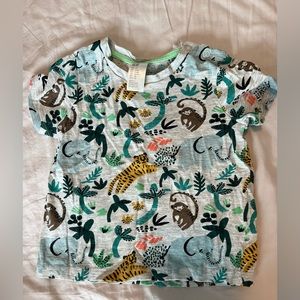 Safari print T-shirt size 4-6 months